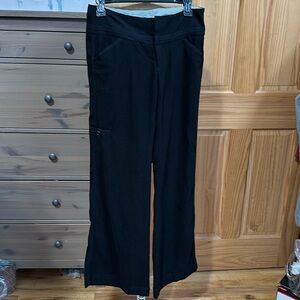 SITWELL BLACK  WIDE LOW RISE PANTS SIZE 4 never worn great fall pants